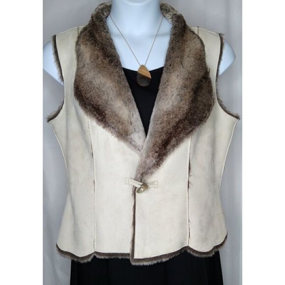COLDWATER CREEK Faux Suede VEST Natural Color SIZE M  NWOT! - Picture 1 of 9